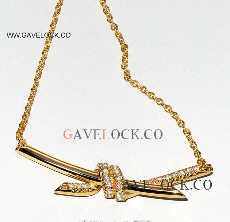 Luxury Tiff@ny Knot Necklace Gold set with diamonds